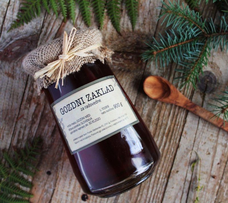 Gozdni med “Gozdni zaklad za radovedne” Mr. Bee