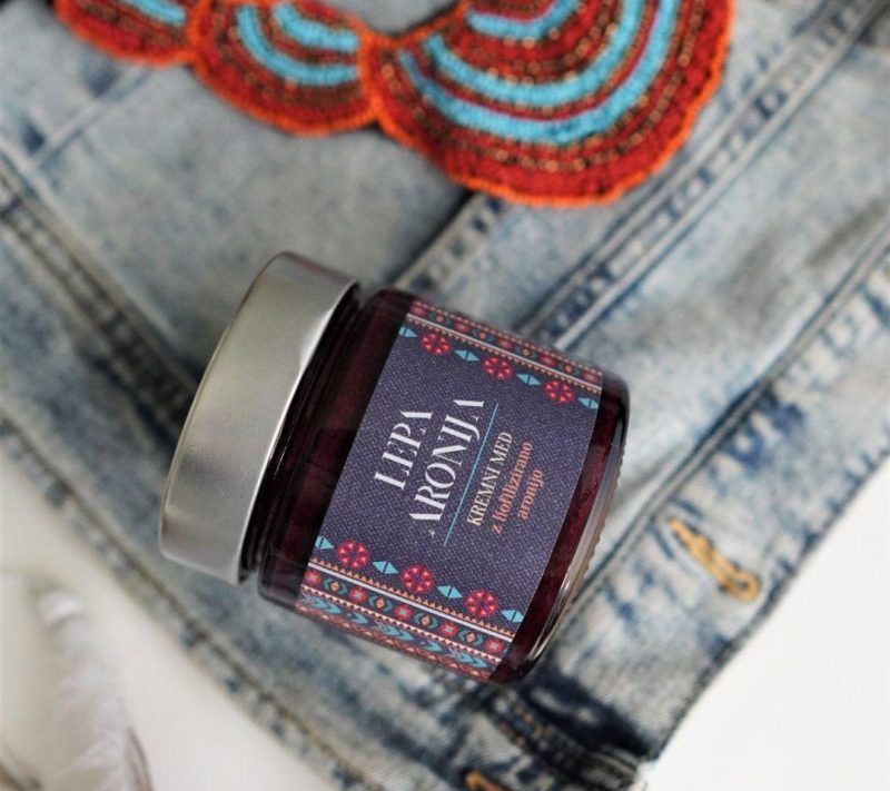 Kremni med Lepa aronija Mr. Bee