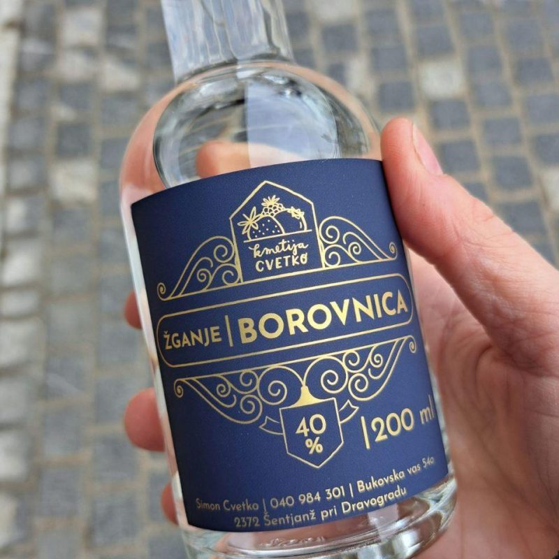 Borovničevo žganje kmetija Cvetko Borovničevo žganje kmetija Cvetko