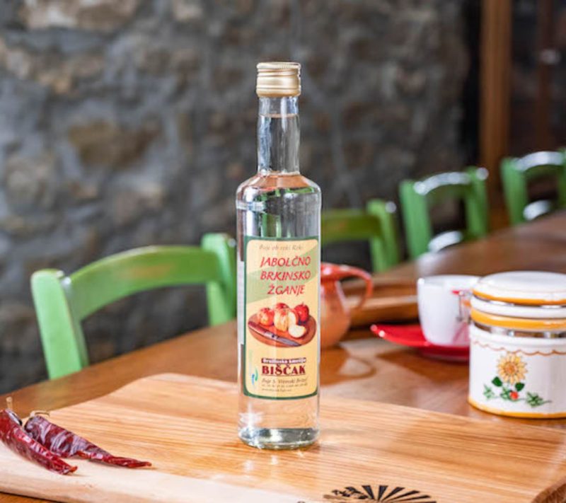 Jabolčno žganje kmetija Biščak