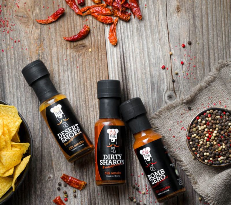 MINI MIX - 3 pekoče omake po lastni izbiri Kmetija Vizjak 2 MINI MIX - 3 pekoče Čili frik omake po lastni izbiri Kmetija Vizjak