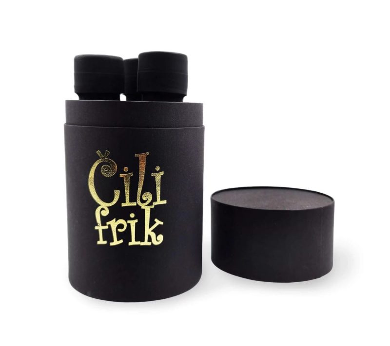 MINI MIX - 3 pekoče omake v darilni embalaži Kmetija Vizjak 2 MINI MIX - 3 pekoče omake v darilni embalaži Kmetija Vizjak