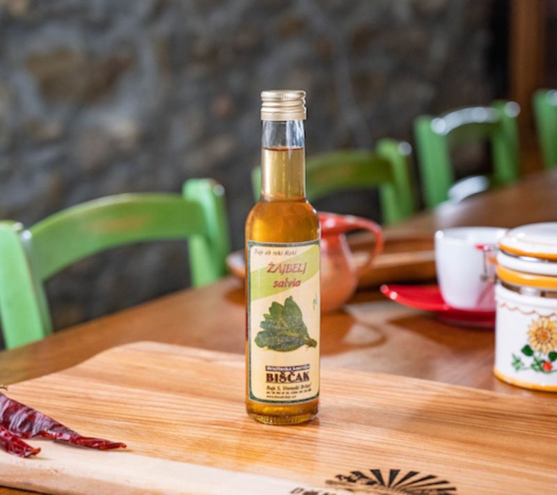 Žajblov liker kmetija Biščak