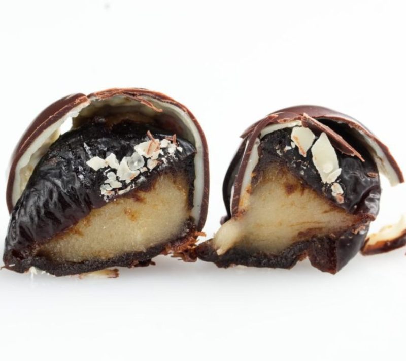 Bonboniera 2×2, čokoladne slive z marcipanom, 70 g Kunej