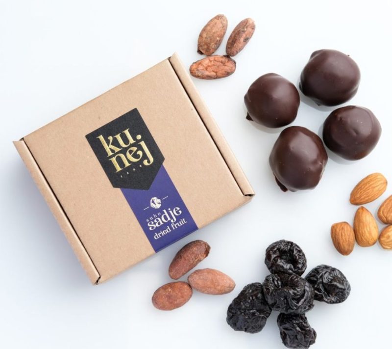 Bonboniera 2×2, čokoladne slive z marcipanom, 70 g Kunej