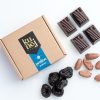Bonboniera 2×2, pralineji iz temne čokolade s slivo, 45 g Kunej