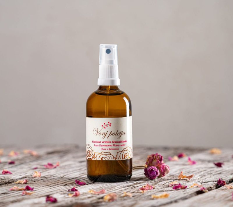 Hidrolat vrtnice Damaščanke Vonj poletja