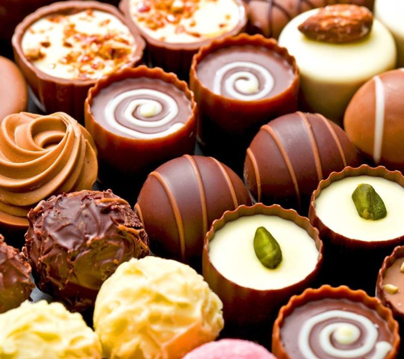 Bonboniera 8 kos s pentljo, različni okusi Cukrček, 100g