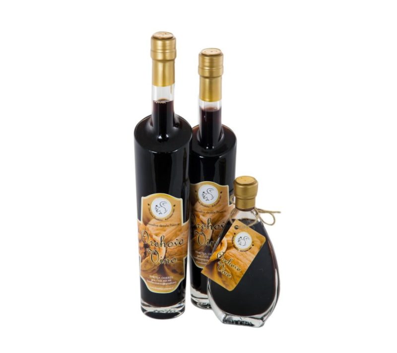 Orehek – aromatizirana pijača na osnovi vina kmetija Omerzu