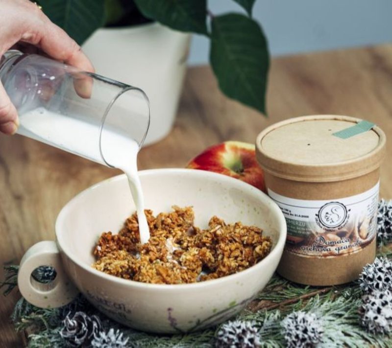 Orehova granola kmetija Omerzu, 150g