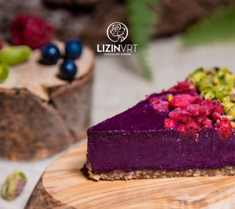 Bio presna torta z EKO certifikatom –-- MONO – borovnica (mala-8 kosov-premer-18) Bio presna torta z EKO certifikatom – MONO – borovnica (mala/8 kosov/premer-18)