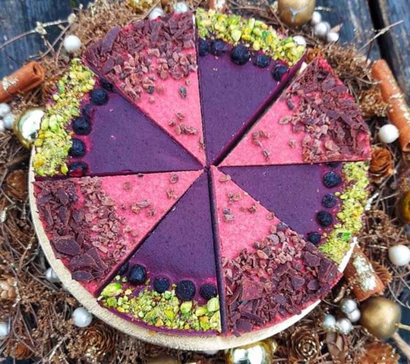 Presna torta z EKO certifikatom –-- DUO MIX – borovnica in jagoda-čokolada (mala-8 kosov-premer-18) Presna torta z EKO certifikatom – DUO MIX – borovnica in jagoda/čokolada (mala/8 kosov/premer-18)