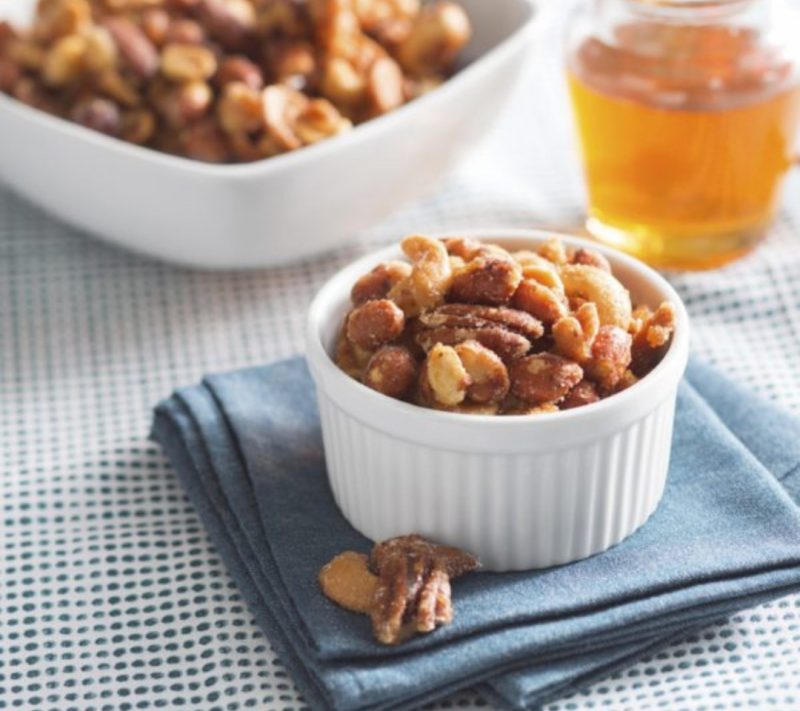 Praženi mandlji z medom – v darilni celofan vrečki Perger 1757