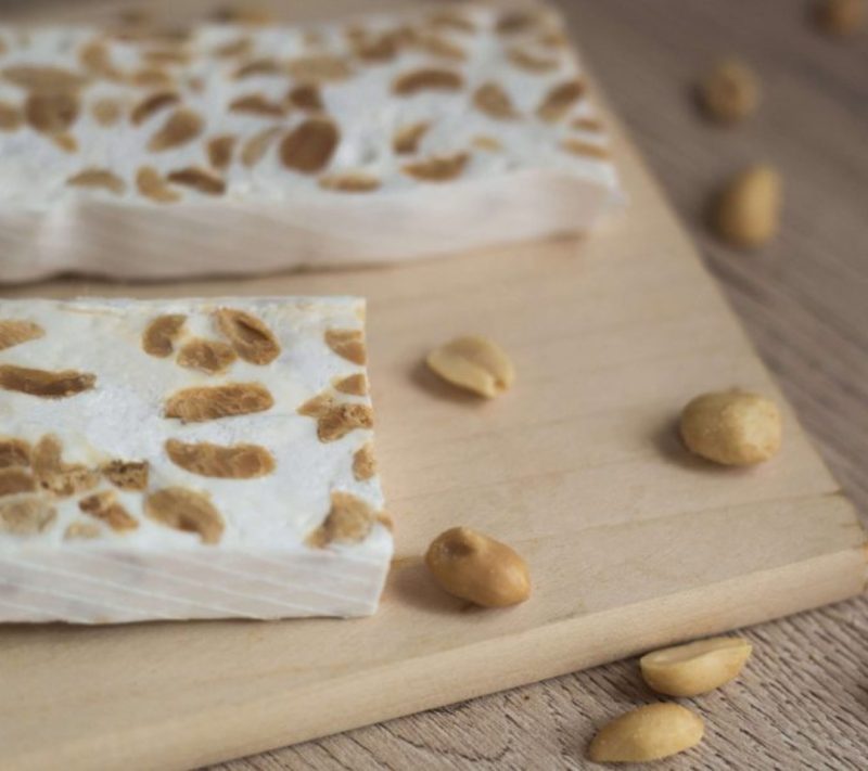 Turški med – mandolat trdi Perger 1757