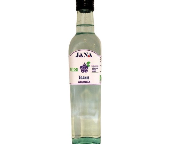BIO žganje iz aronije kmetija_J.A.N.A.