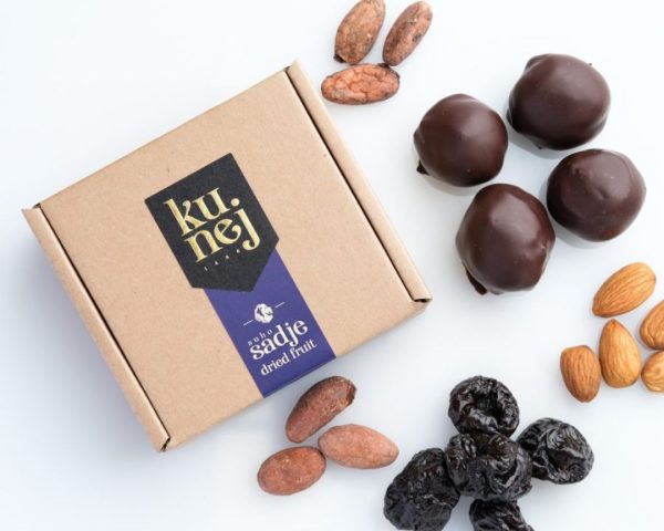 Bonboniera 2×2, čokoladne slive z marcipanom, 70 g Kunej