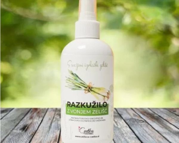 Razkužilo z vonjem zelišč Zelišča Cvetka, 250ml